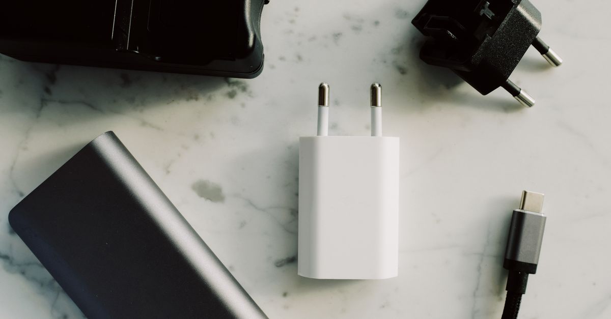 Articles 7 assurance pour accessoires connectés : protégez vos appareils électroniques et gadgets contre les dommages, le vol et les pannes pour une tranquillité d'esprit optimale.