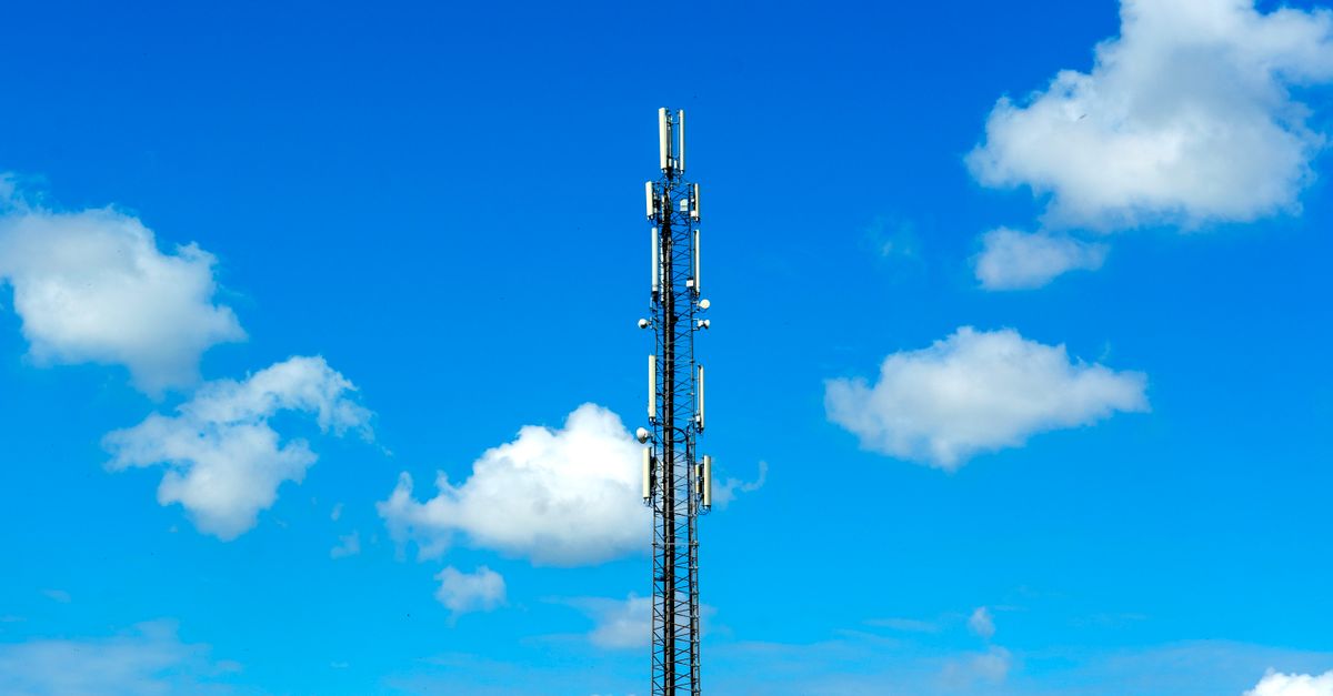 Articles 5 découvrez des solutions efficaces pour la protection contre les dommages causés par les ondes électromagnétiques, garantissant votre sécurité et celle de vos équipements.